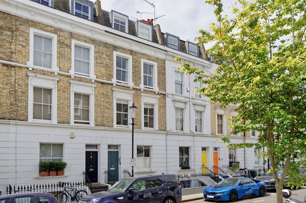 Gorgeous Modern 2 Bedroom Flat in Chelsea