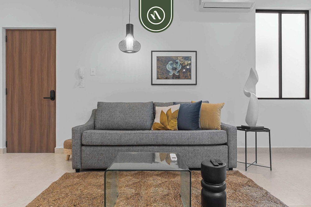 Brand New 1 BR Condo Right Next to the Malecon