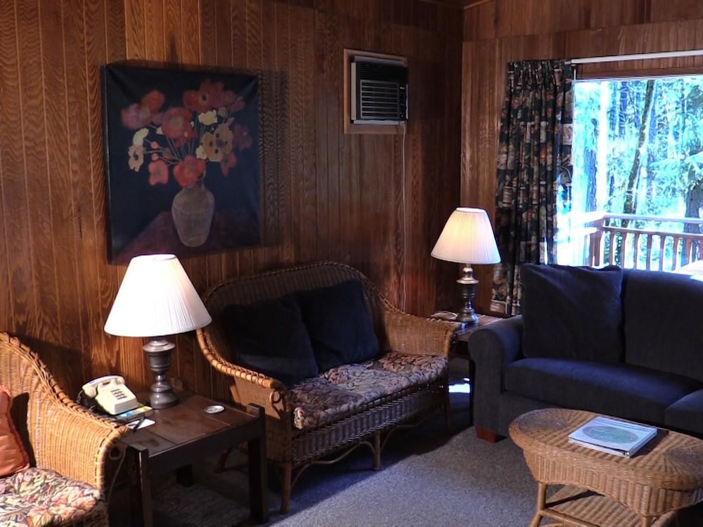 The Wayfarer Resort