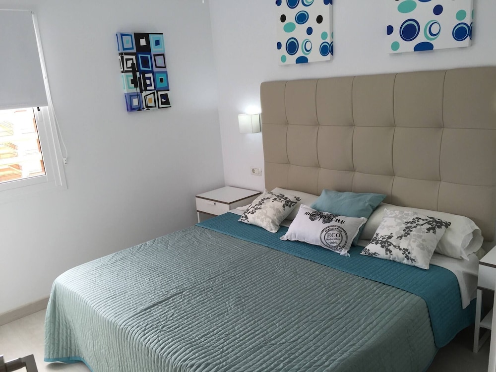 Delicious Los Cristianos,achacay,2bdr & 2bathr Beach Close Wifi Free