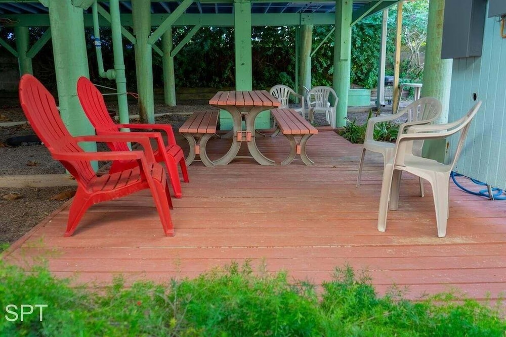 Lil Caribbean Vibes 2 Bedroom Home
