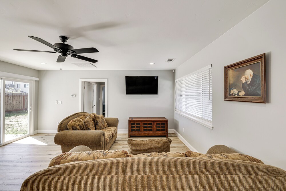 Quaint Hughson Vacation Rental, Walk to Downtown! - Property Image 31
