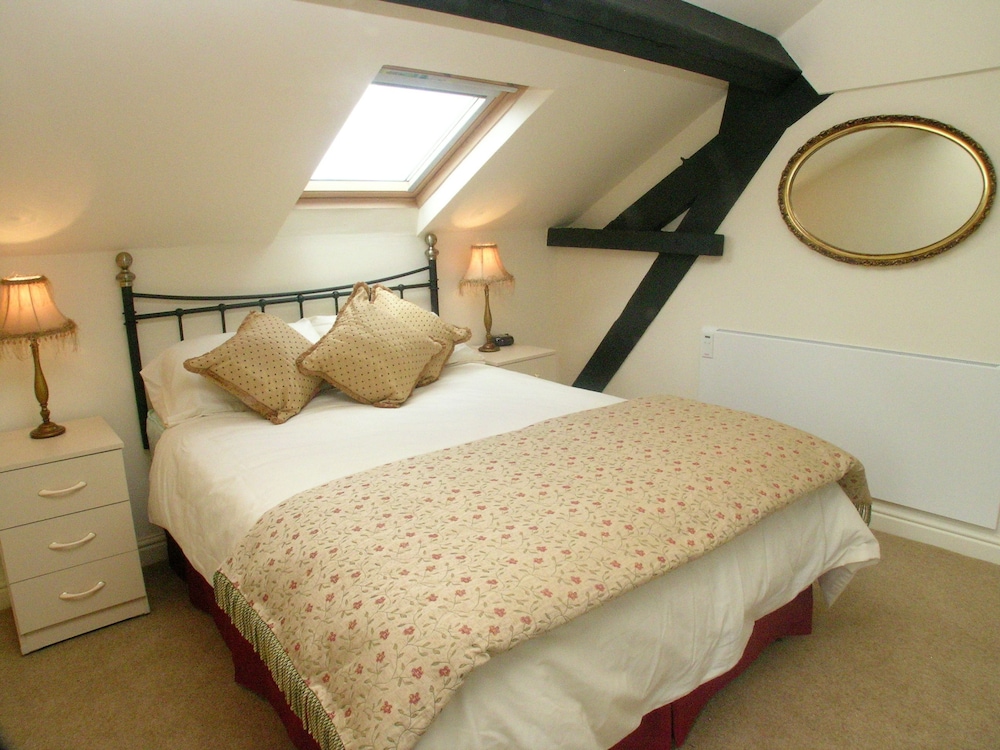 Juliet Cottage view 2