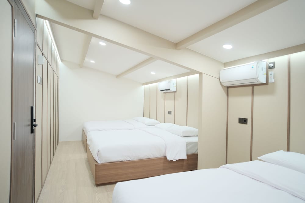 INSAHAUS Guest House Malang