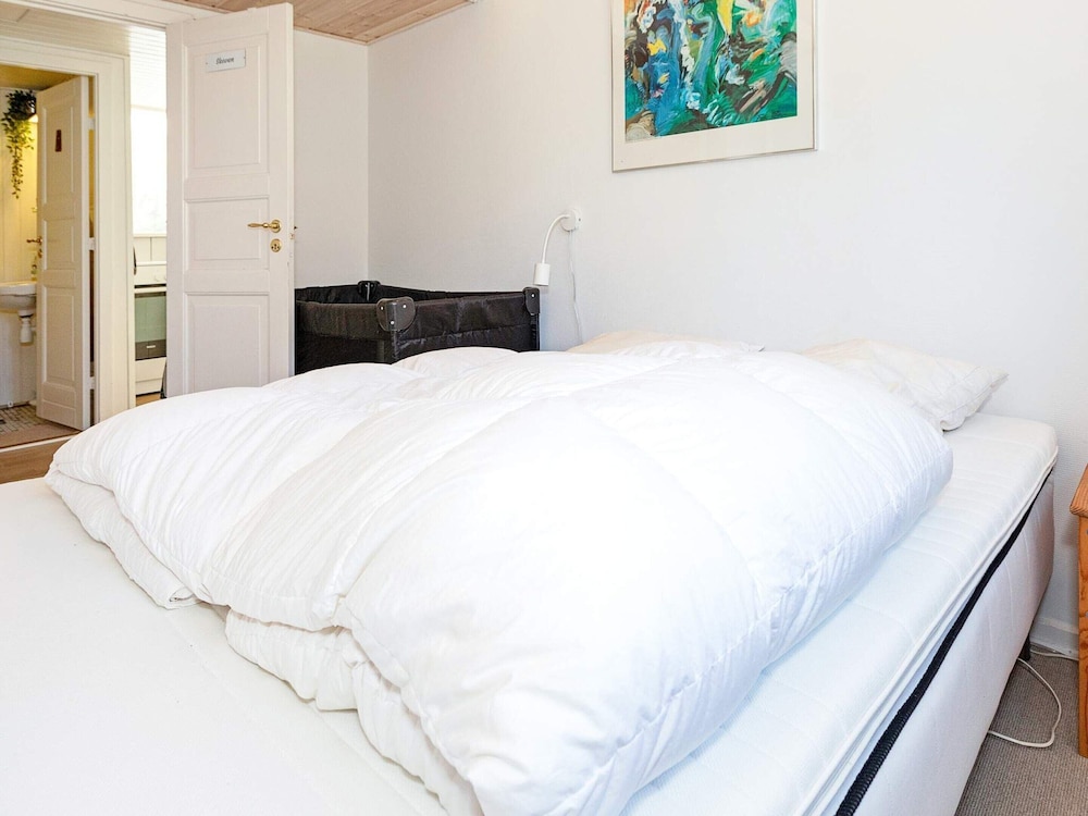 6 Person Holiday Home in Blokhus