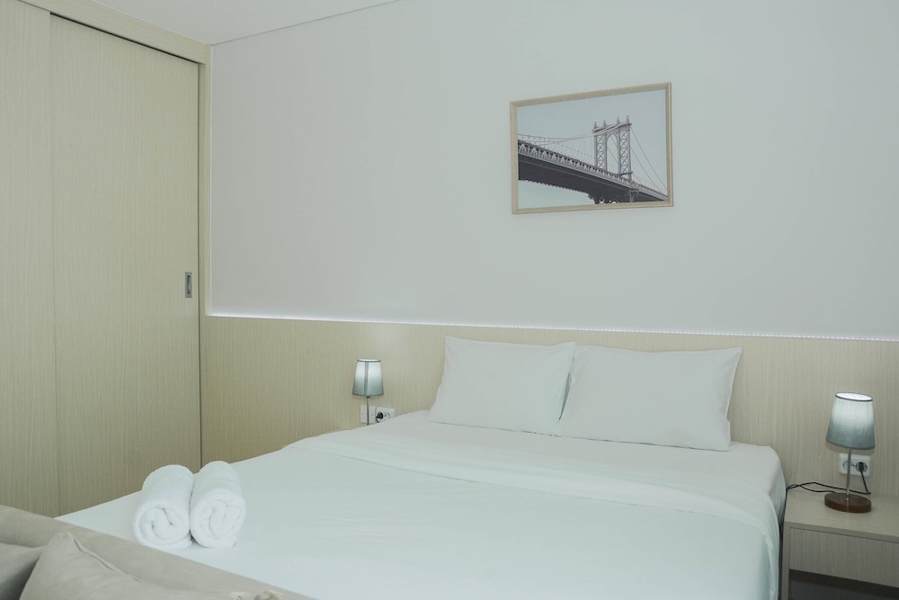 Comfortable Studio Room at Capitol Suites Apartment view 5