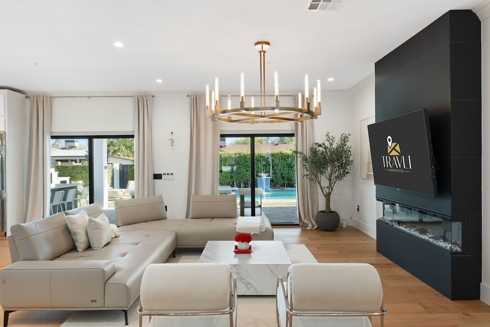 NEW The Casa Privada Experience