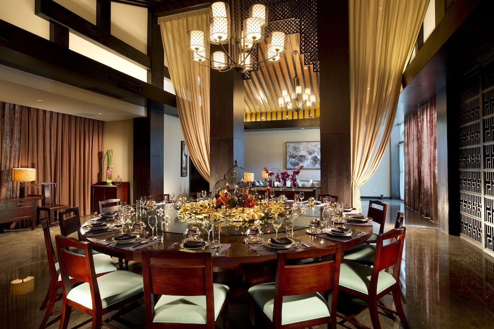 Banyan Tree Tengchong