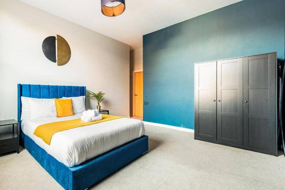 Sheffield Apt-sleeps 4-contractors & Families
