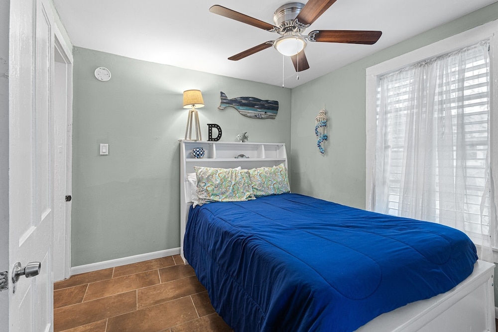 The Dinghy 2 Bedroom Home