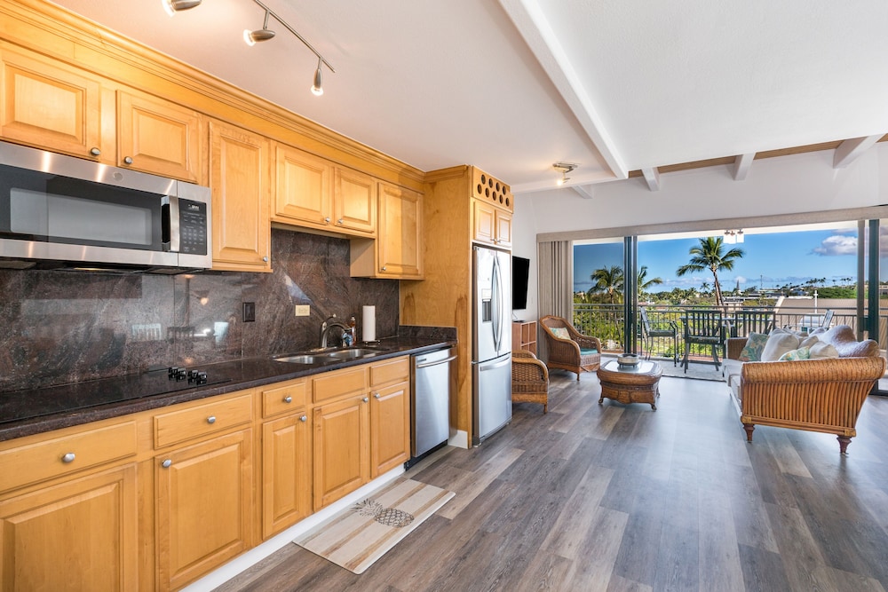 Kona Alii Penthouse 710 2 Bedroom Condo