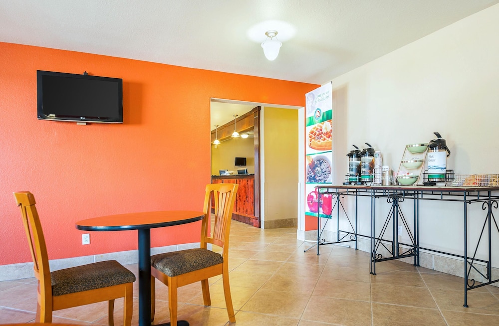 Franklin Vacations - Quality Inn  Suites Franklin - Property Image 2
