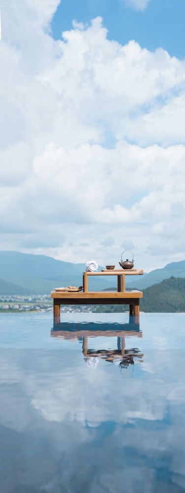 Tengchong Budu Hot Spring Resort Hotel