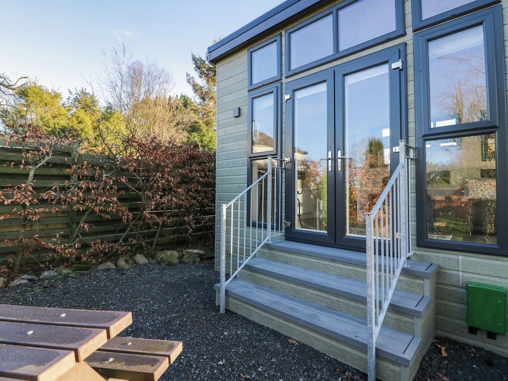 Elderflower Lodge