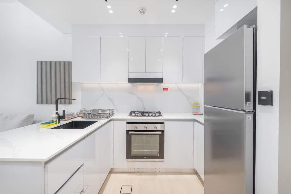 Peace and Tranquility in This 1 Bedroom in JVC