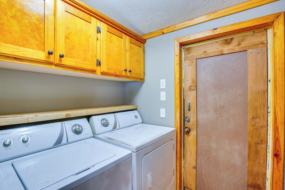 Lakefront Texas Gem w/ Indoor Pool & Water Access