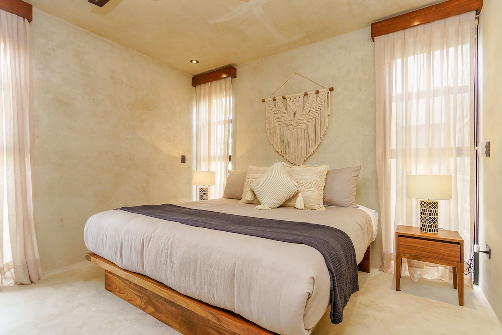 Eco-sustainable Luxury Between Beach Hotspots & Tulum Town by Stella Rentals