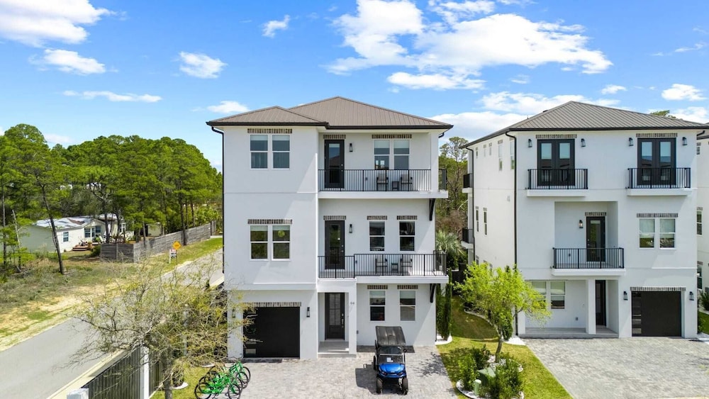 Luxe 30A Home w/ Pool, Outdoor Dining, Golf Cart, & Minutes to Beach