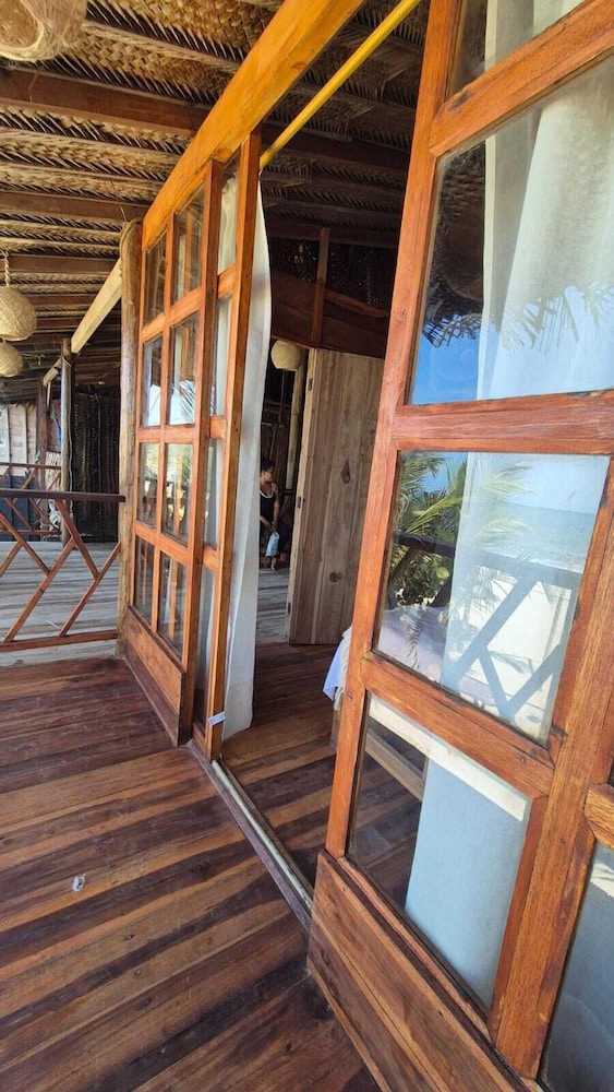 PUERTO MANGLAR HOSTAL