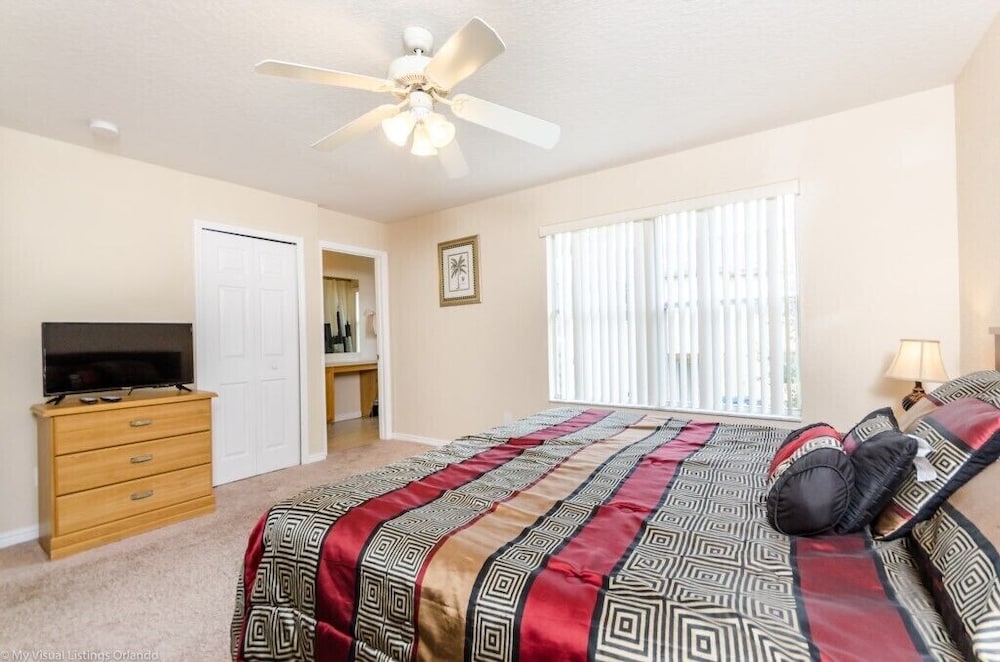 734lam Regal Palms Town Home