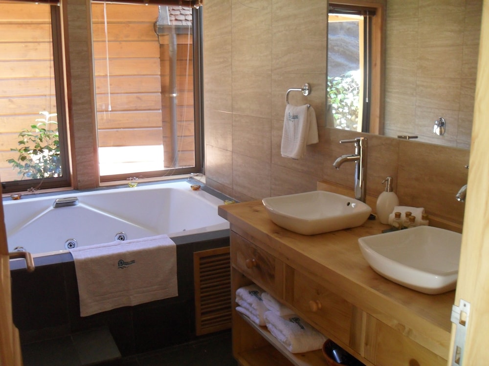 Peumayen Lodge & Termas Boutique