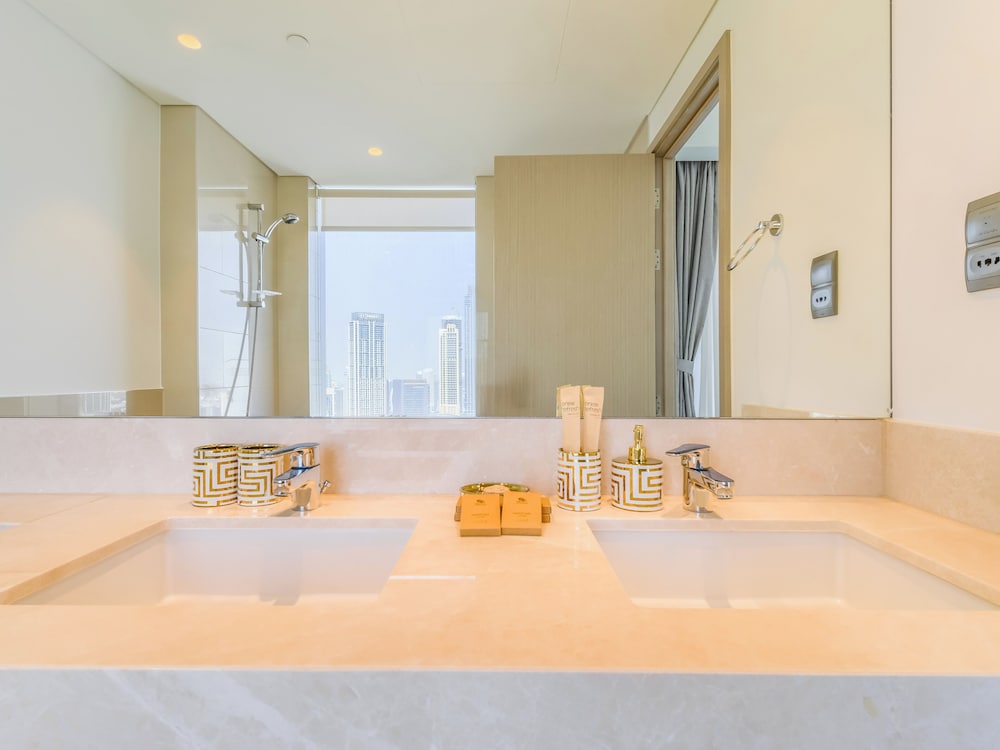 Act One - Act Two - Downtown - Emaar