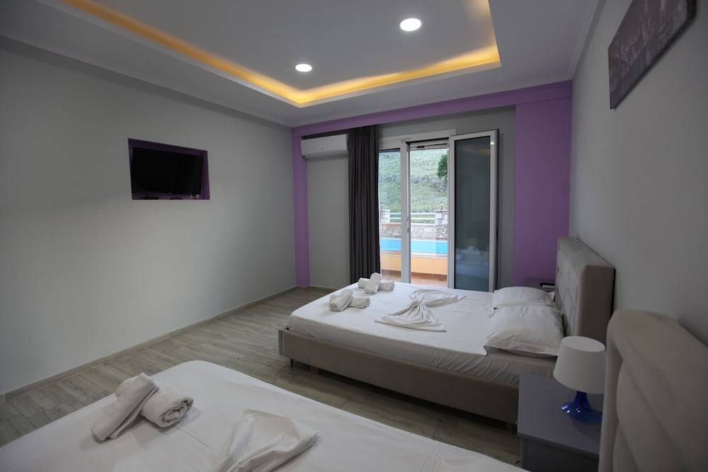 Karos Hotel Llaman