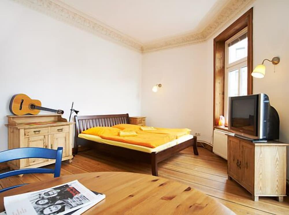 Hamburg Vacations - Gaestezimmer auf St. Pauli - Property Image 1