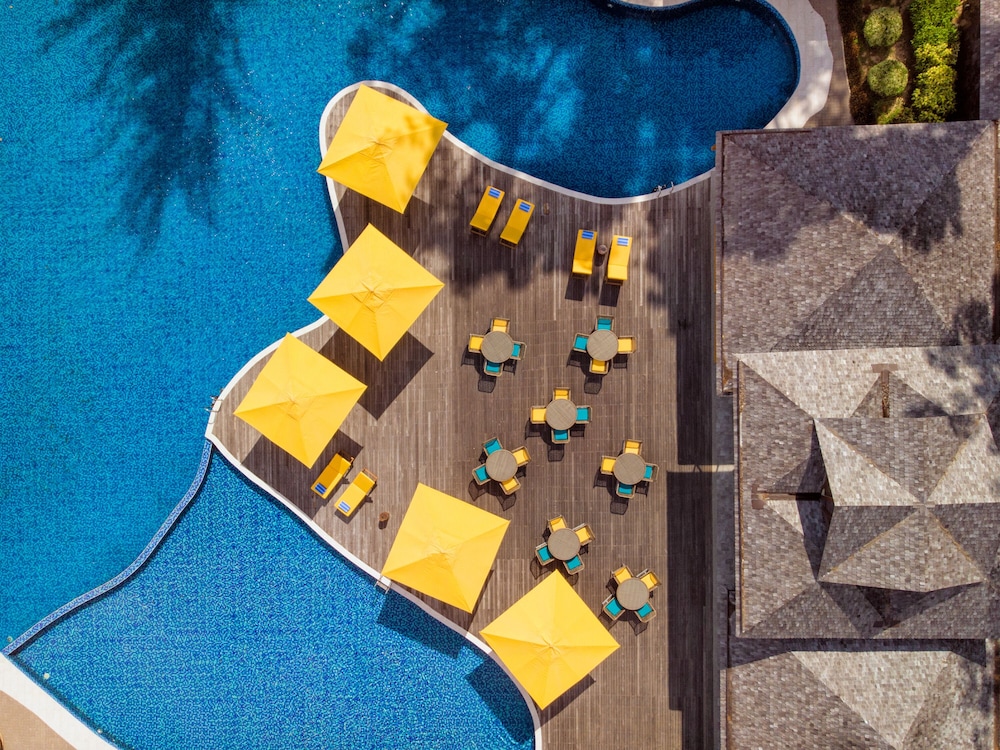 Borneo Eagle Resort