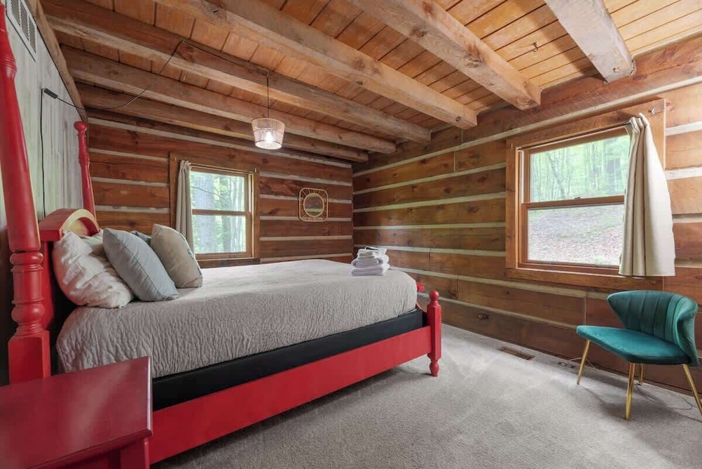 Outdoors Sleeps7 Family Getaway Fun Arcade