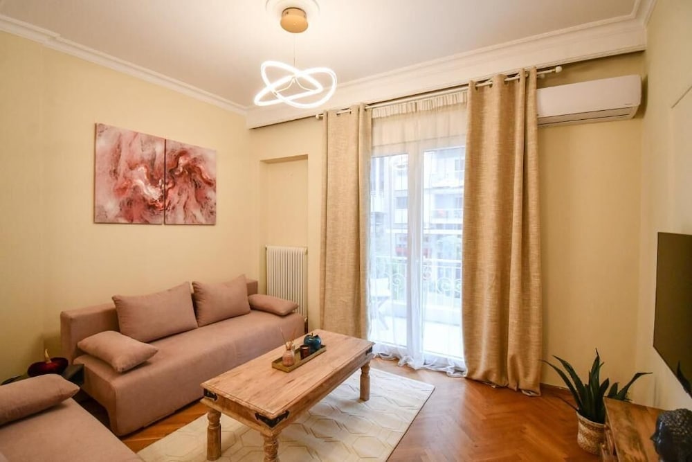 Porto Sea View Apartments - D. Gounari 5