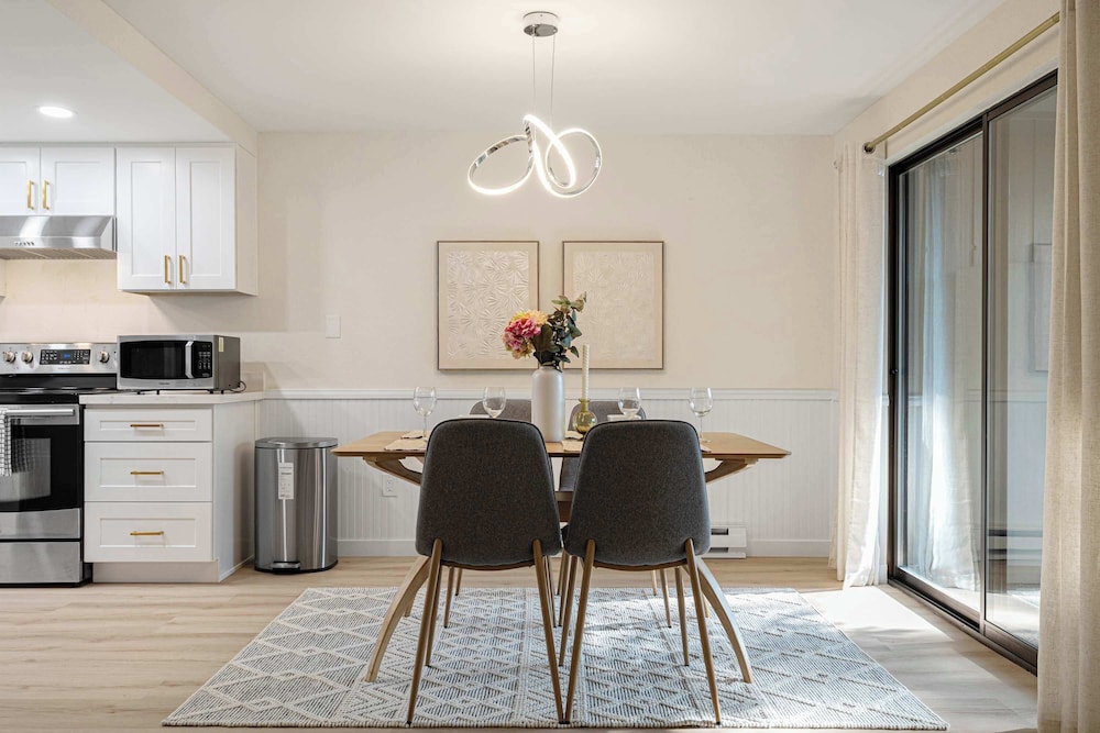@marbella Lane-cozy Luxury Townhome Near Microsoft