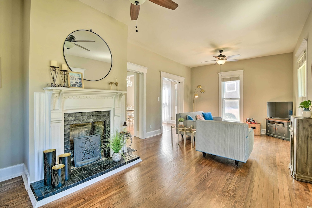 Historic College Hill Home w/ Front Porch! view 2