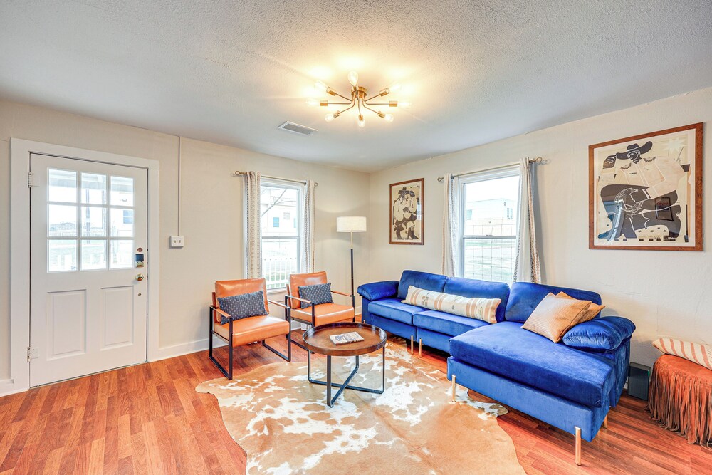 Walk to Main Street: Cottage w/ Deck in Bandera!
