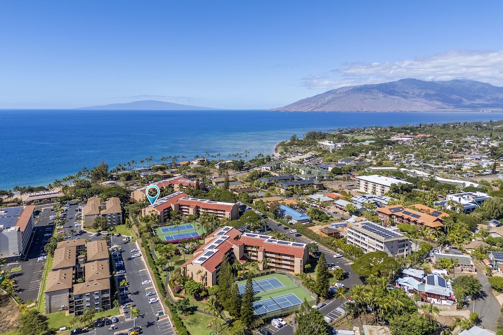 Maui Vista 2-301 - Modern and Bright Renovation in Building 2, No Carpet, AC!