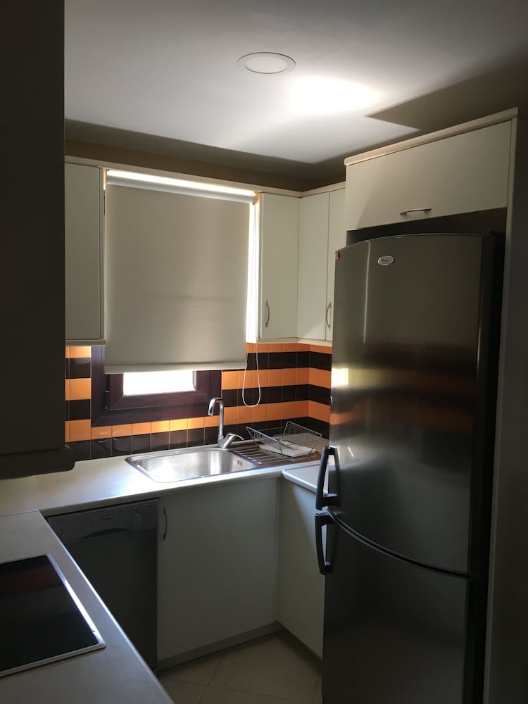 Charming 2-bed House in Kallithea view 4
