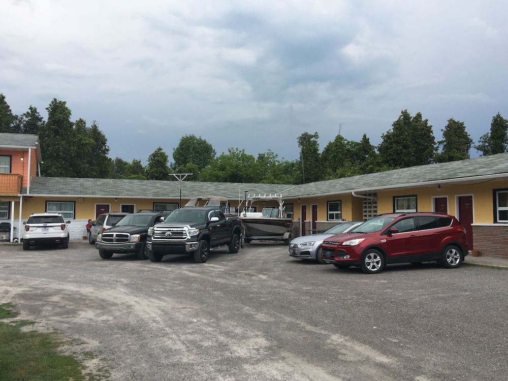 Cobourg Inn