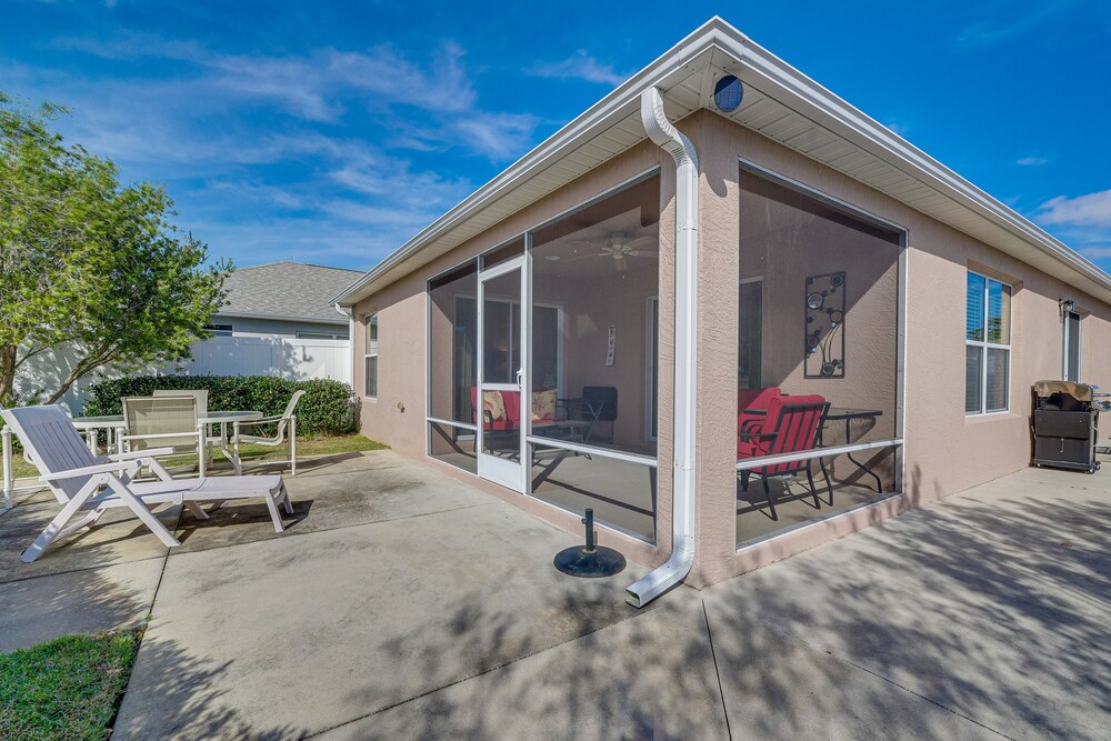 Screened Lanai & Grill: Home in The Villages view 5