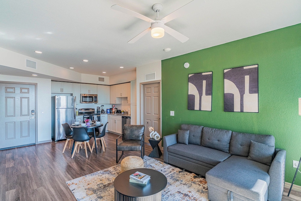 ROVE LIVING/KL - Cardinal 95