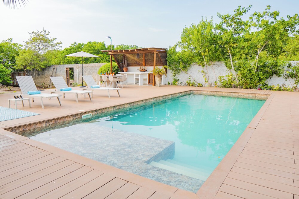U-GO Magnífica casa con piscina junto al Mar