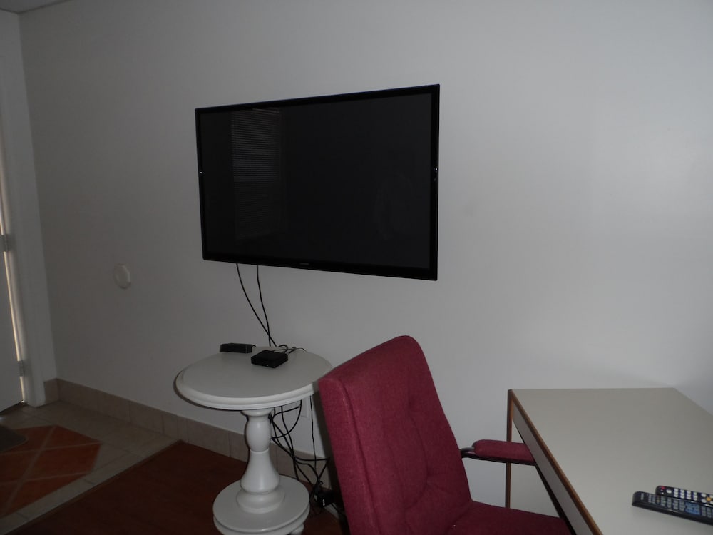 Economy Suites