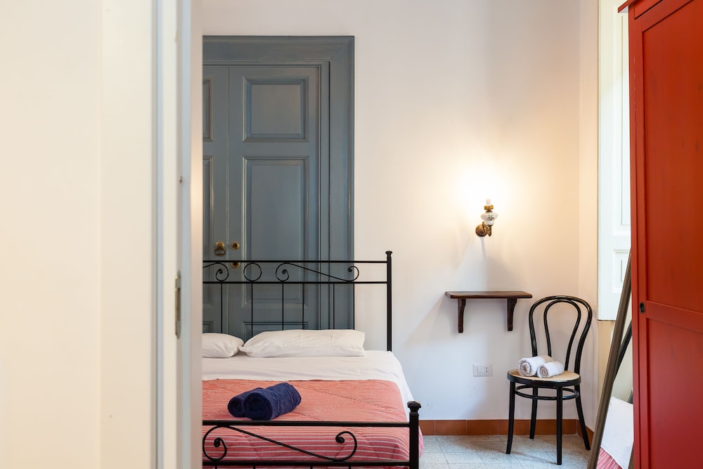 Don Pedro Rooms Vicerè di Toledo in the city center