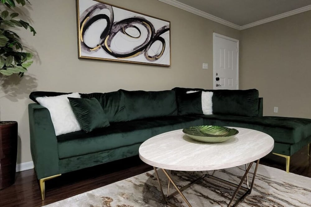 Medical Center 2BR With Resort Amenities