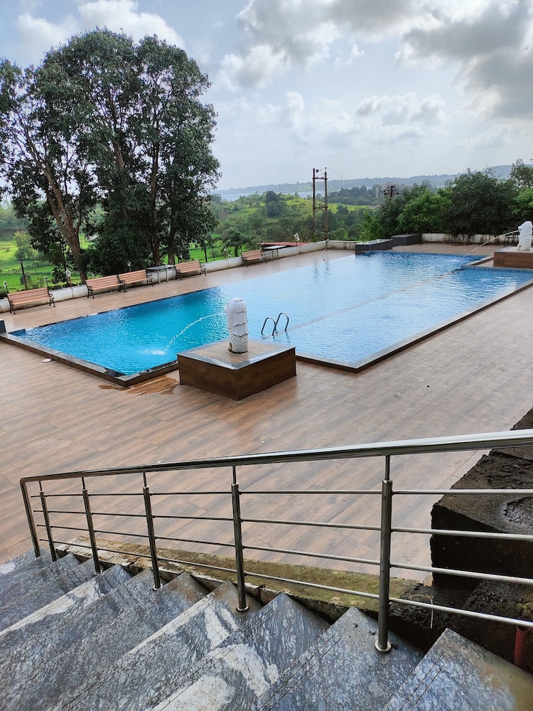 Jayshin Lake Vaitarna Resorts