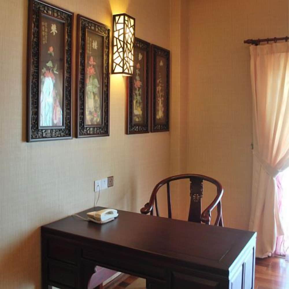 Mciti Suites