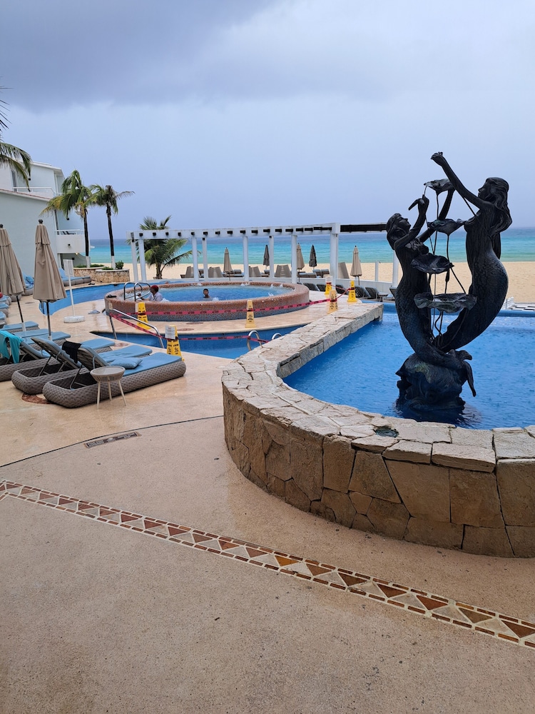 Sunset Fishermen Beach Resort Room 344 A&B
