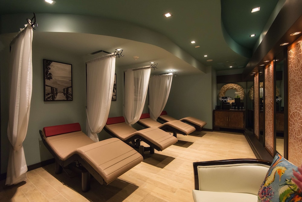 Hilton Barbados Resort - Photo 48