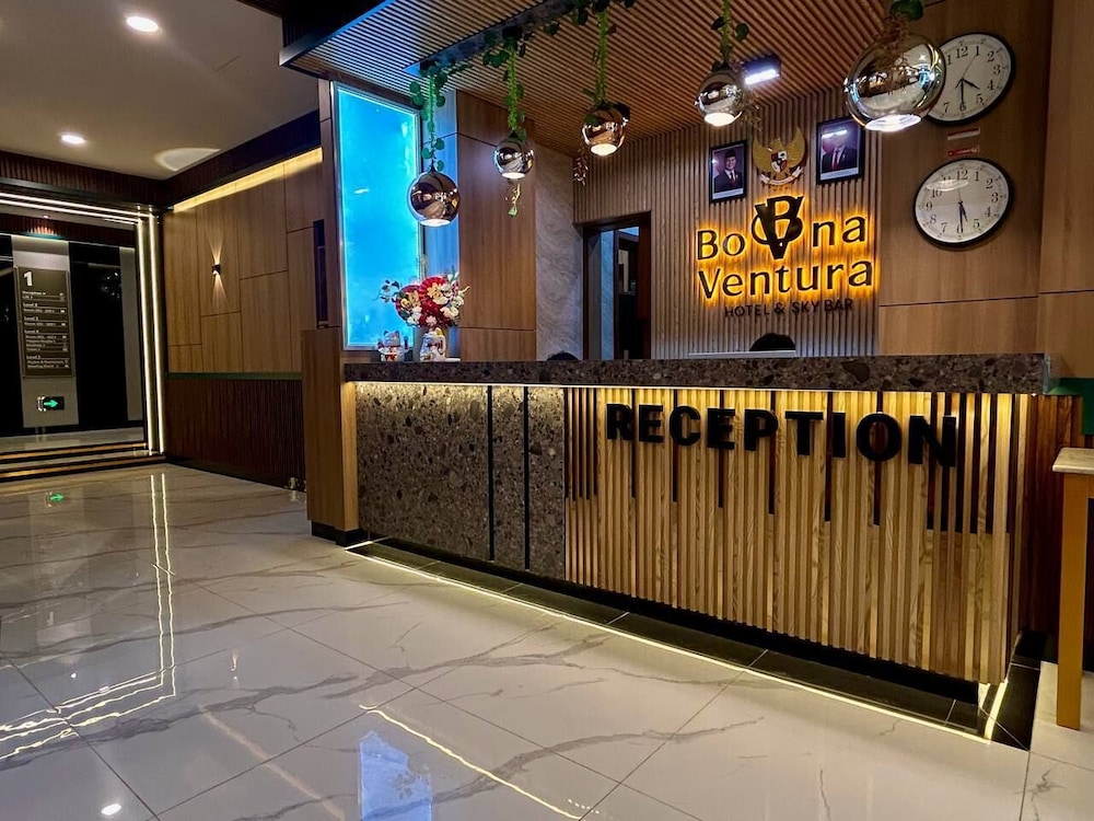 Bona Ventura Hotel & Skybar