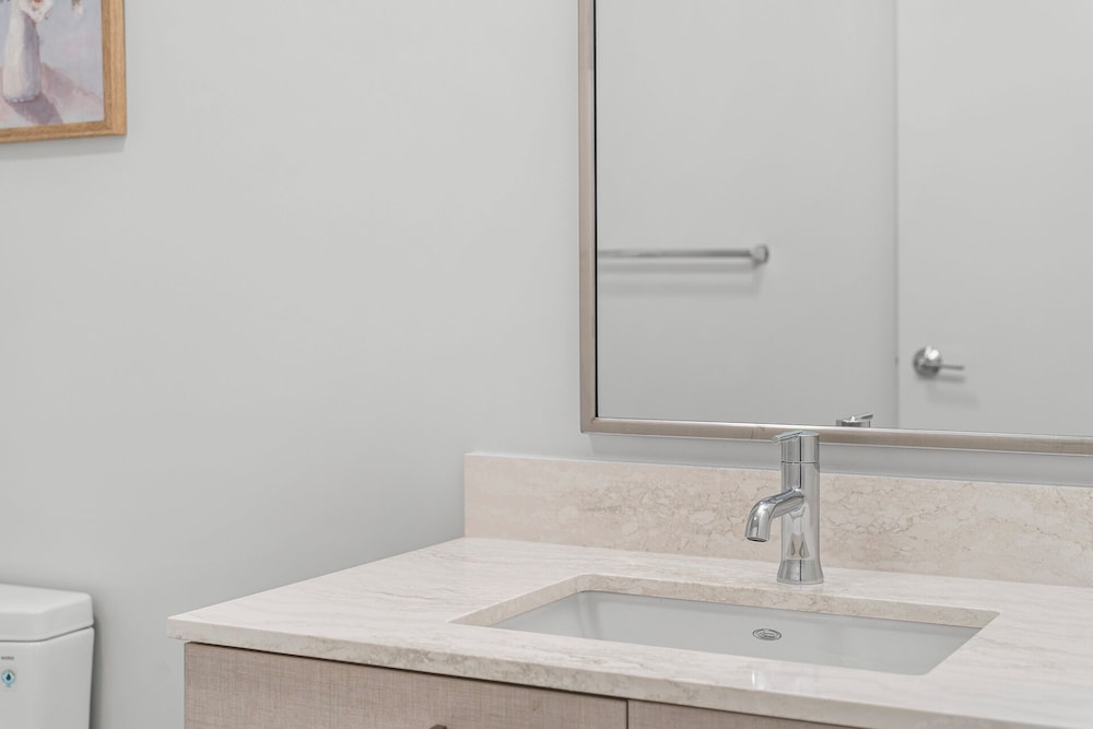 Furnished Apts near Harvard Stadium