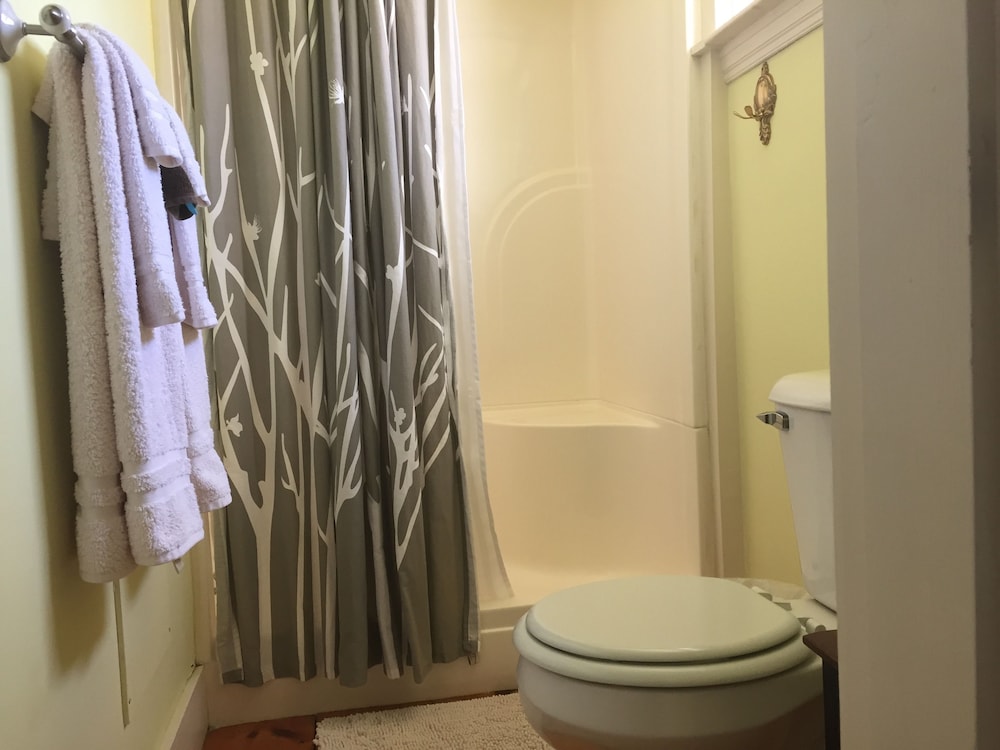 Scotch Hill Inn - Property Image 7